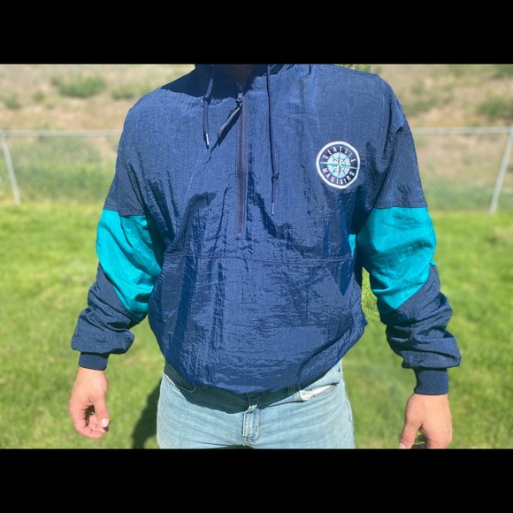 Vintage Quarter-Zip - Picture 5 of 7